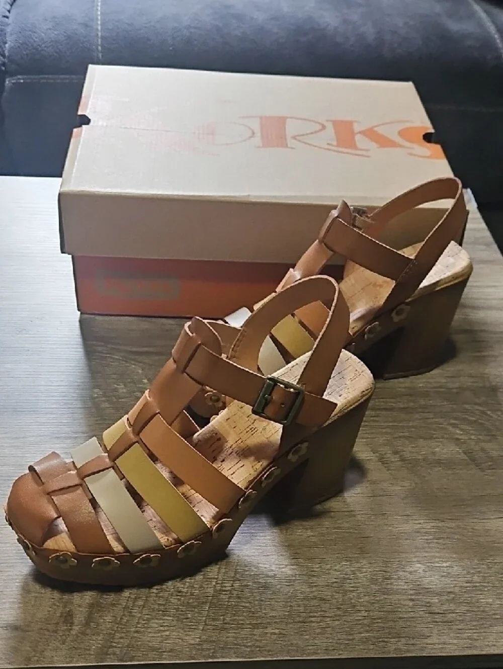 Platform Floral-Accent Strappy Sandal - Tan Multi